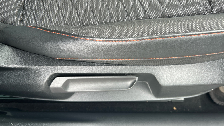 SEAT Leon 1.0 eTSI FR 5dr DSG Petrol Hatchback